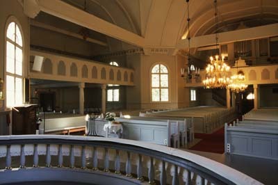 teiskon kirkon alttari_verkko
